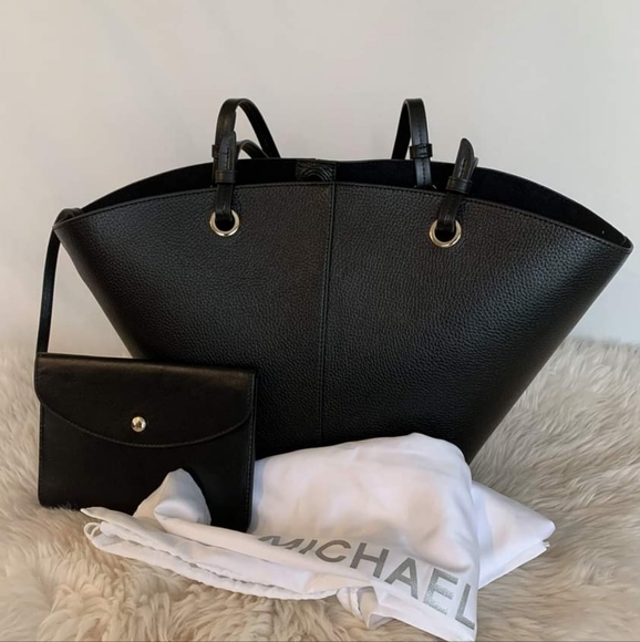 NWT Michael Kors Izzy Medium Logo Embellished Pebbled Leather Tote Bag - Picture 2 of 6